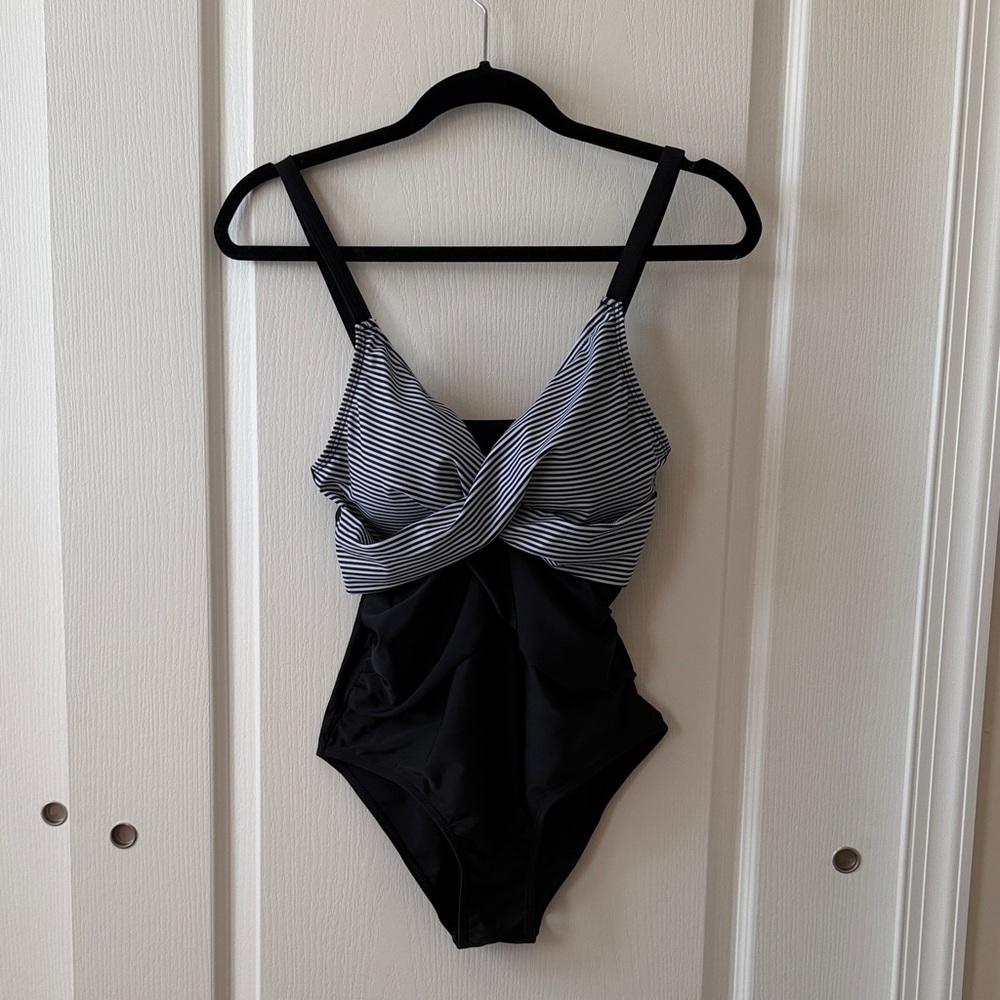 Chic Black One-Piece Swimsuit with Striped Side Panels